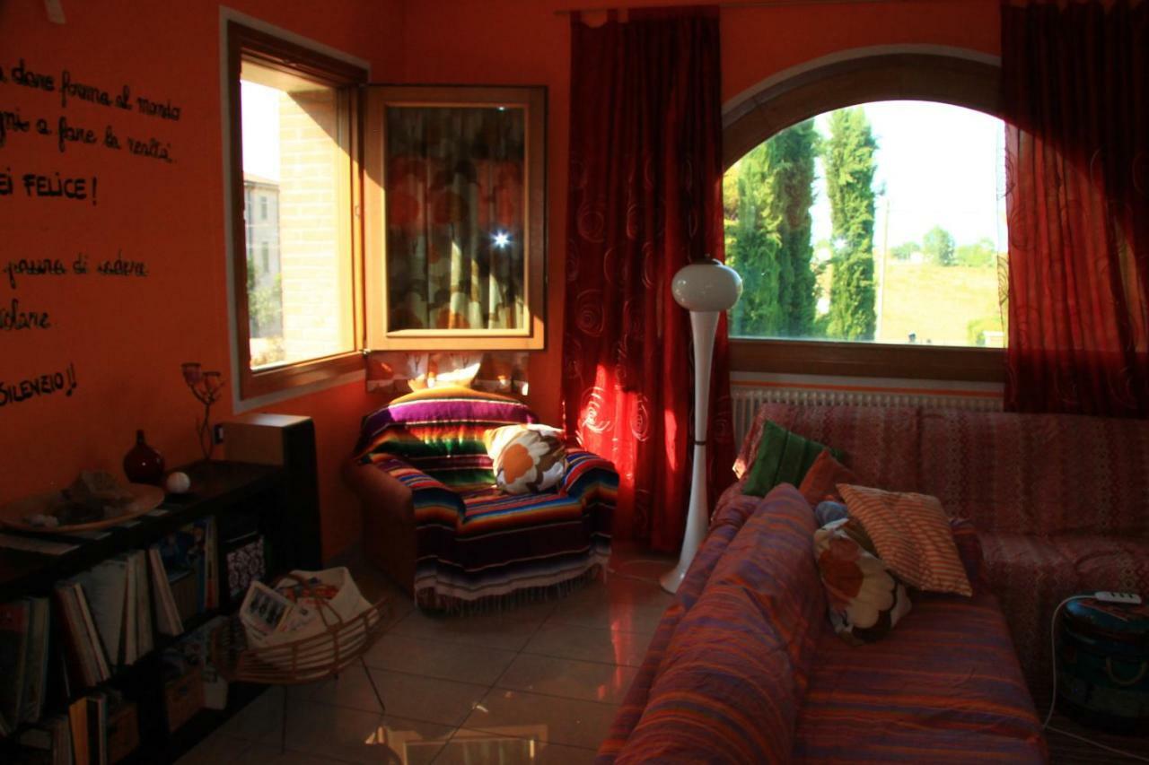 La Luce Della Luna Castelnovo Bariano Zimmer foto